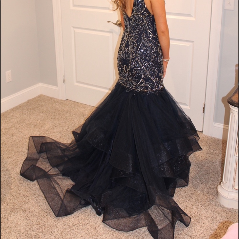 Vienna Prom - Picture 2 of 5